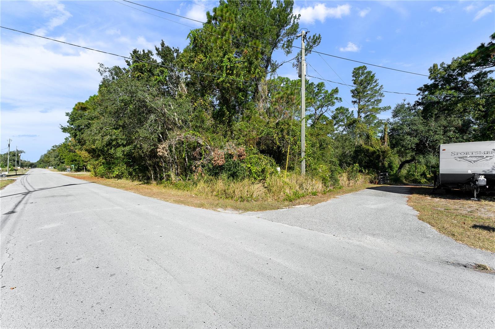 7049 CENTERWOOD AVE, SPRING HILL, FL — photo 2