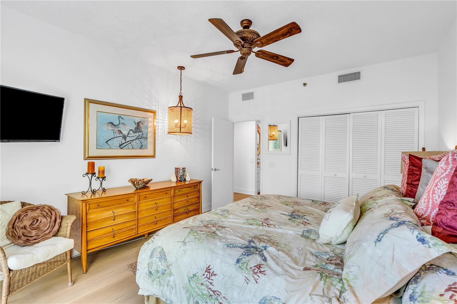 615 DREAM ISLAND PL #201, LONGBOAT KEY, FL — photo 31