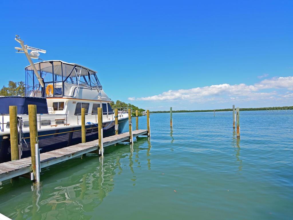 615 DREAM ISLAND PL #201, LONGBOAT KEY, FL — photo 40