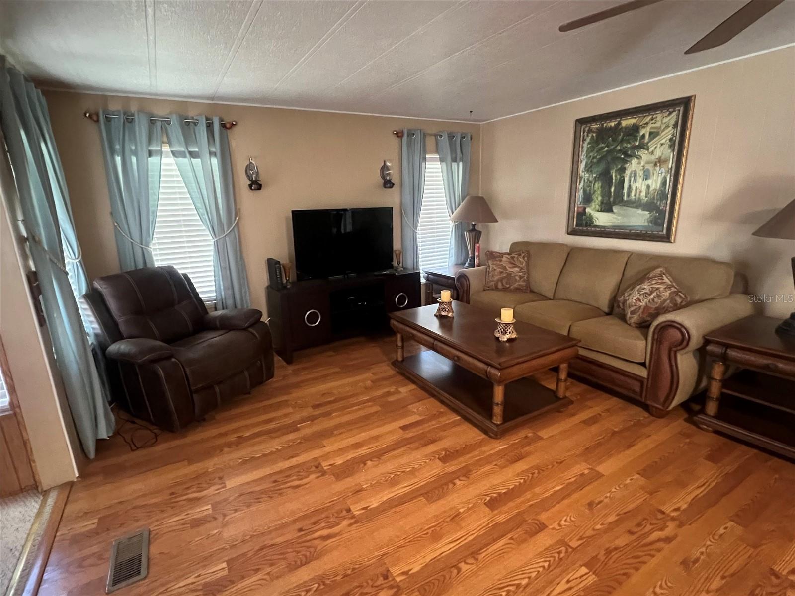 212 PARADISE S, LEESBURG, FL — photo 36