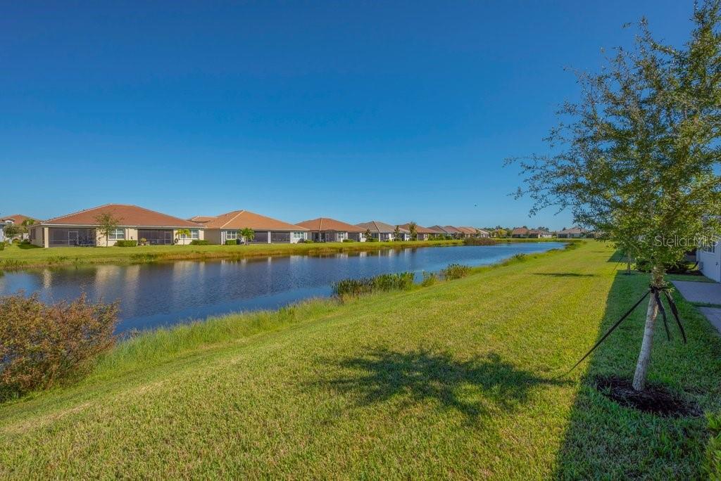 4922 SIENNA ISLES AVE, WIMAUMA, FL — photo 3