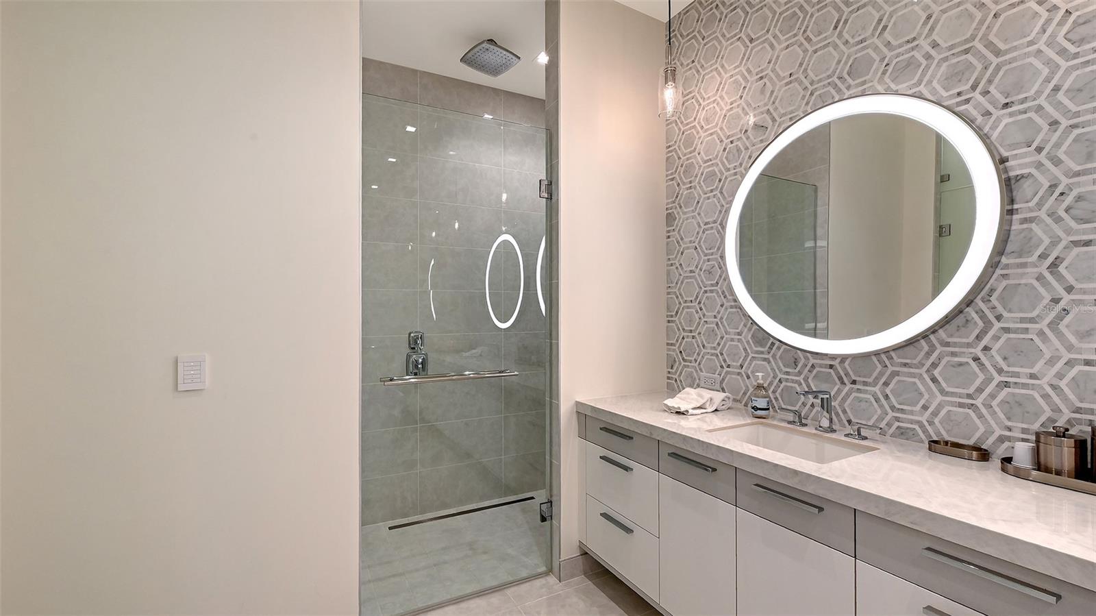1591 GULF OF MEXICO DR #512, LONGBOAT KEY, FL — photo 17