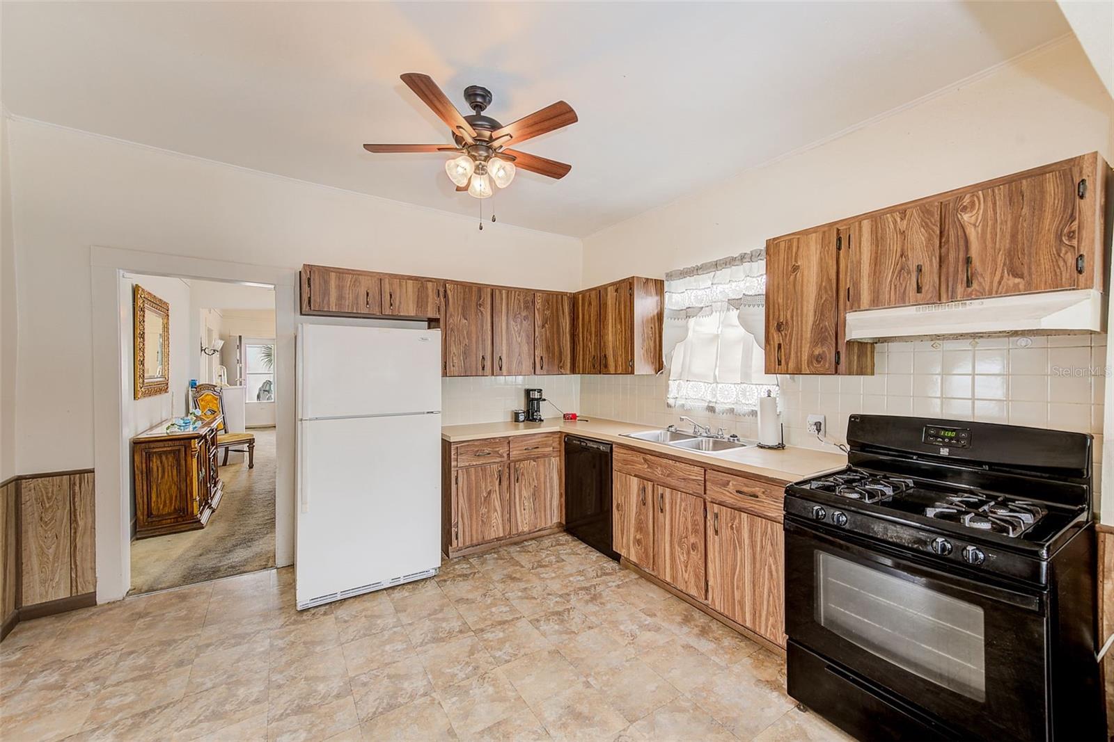 632 CROSS ST, TARPON SPRINGS, FL — photo 20