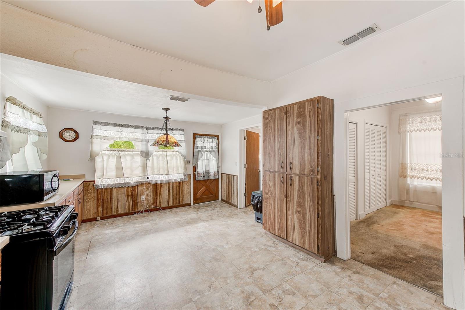 632 CROSS ST, TARPON SPRINGS, FL — photo 30