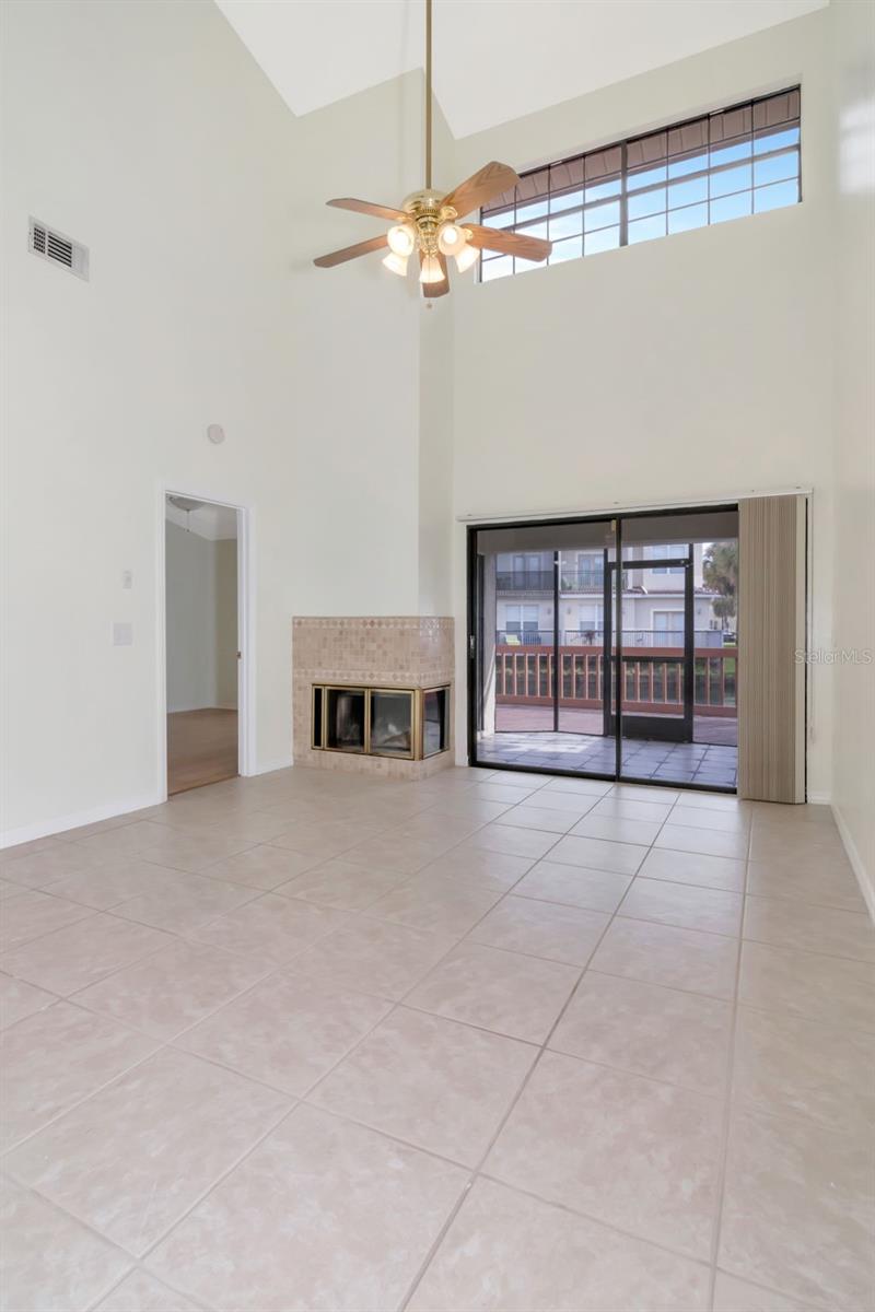 10417 SAINT TROPEZ PL #103, TAMPA, FL — photo 3