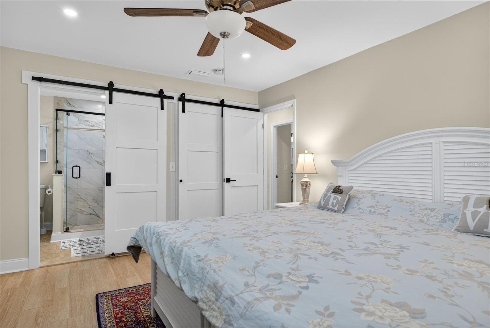 2915 AVENUE C, HOLMES BEACH, FL — photo 25