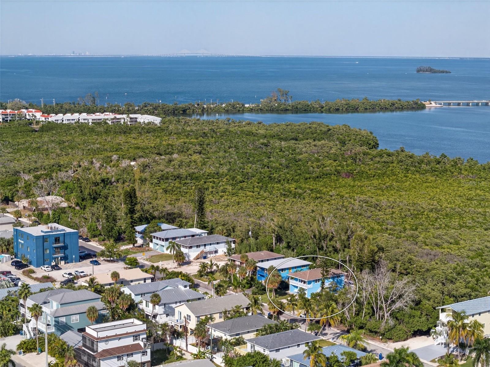 2915 AVENUE C, HOLMES BEACH, FL — photo 48