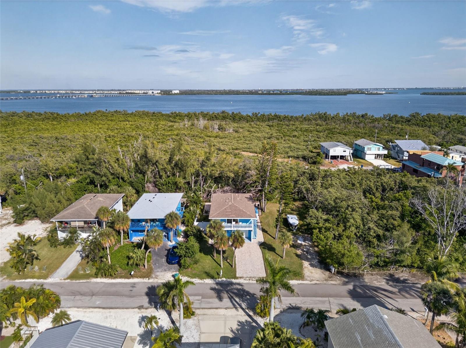 2915 AVENUE C, HOLMES BEACH, FL — photo 49