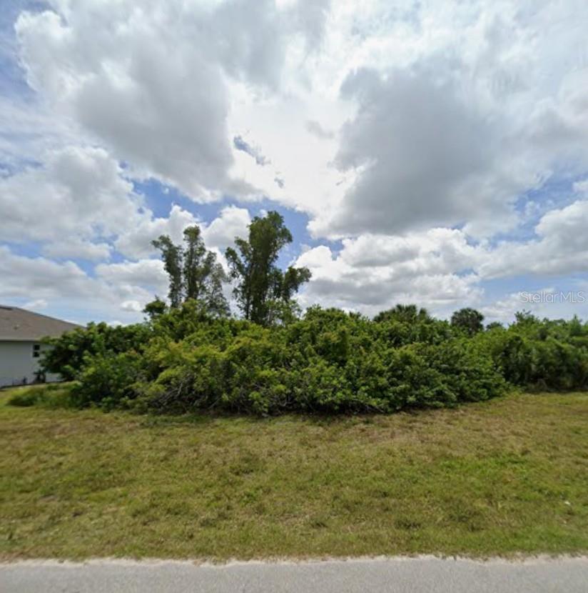 172 SPRING DR, ROTONDA WEST, FL — photo 3