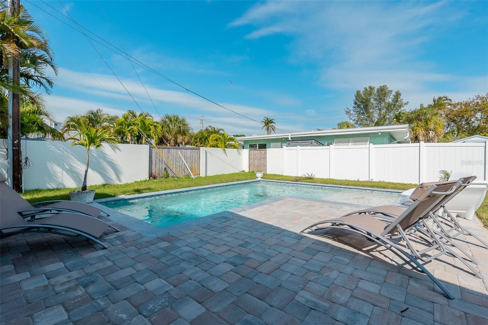 408 71ST ST, HOLMES BEACH, FL — photo 2