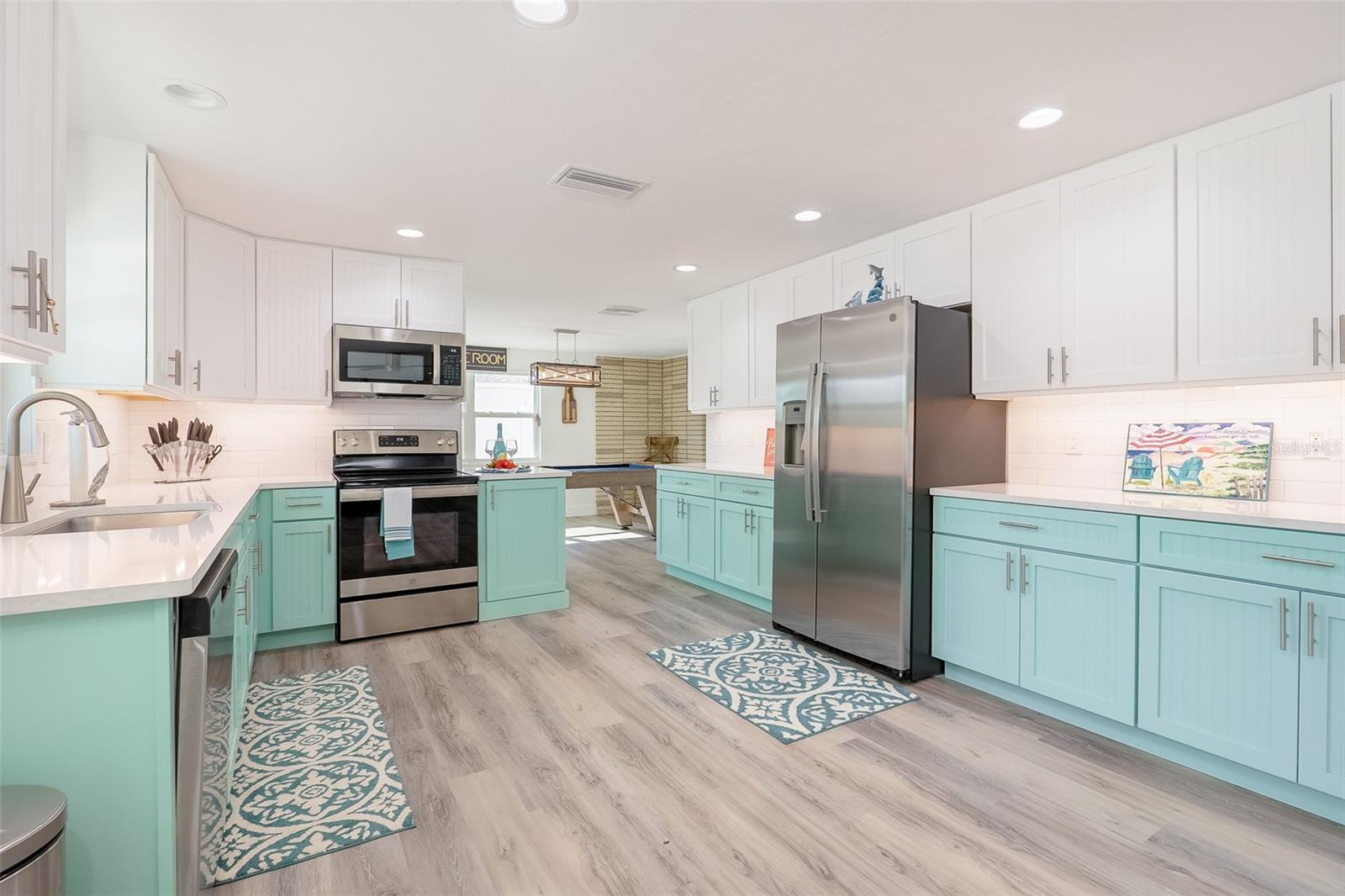 408 71ST ST, HOLMES BEACH, FL — photo 4