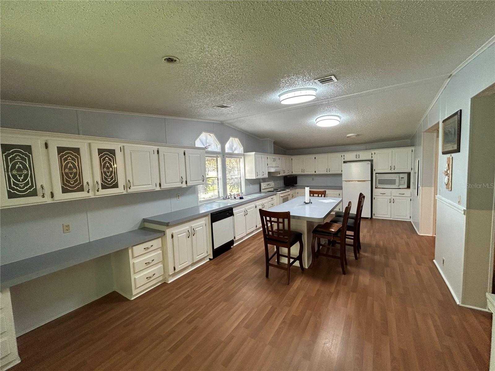 9720 N ROAD 33, POLK CITY, FL — photo 4