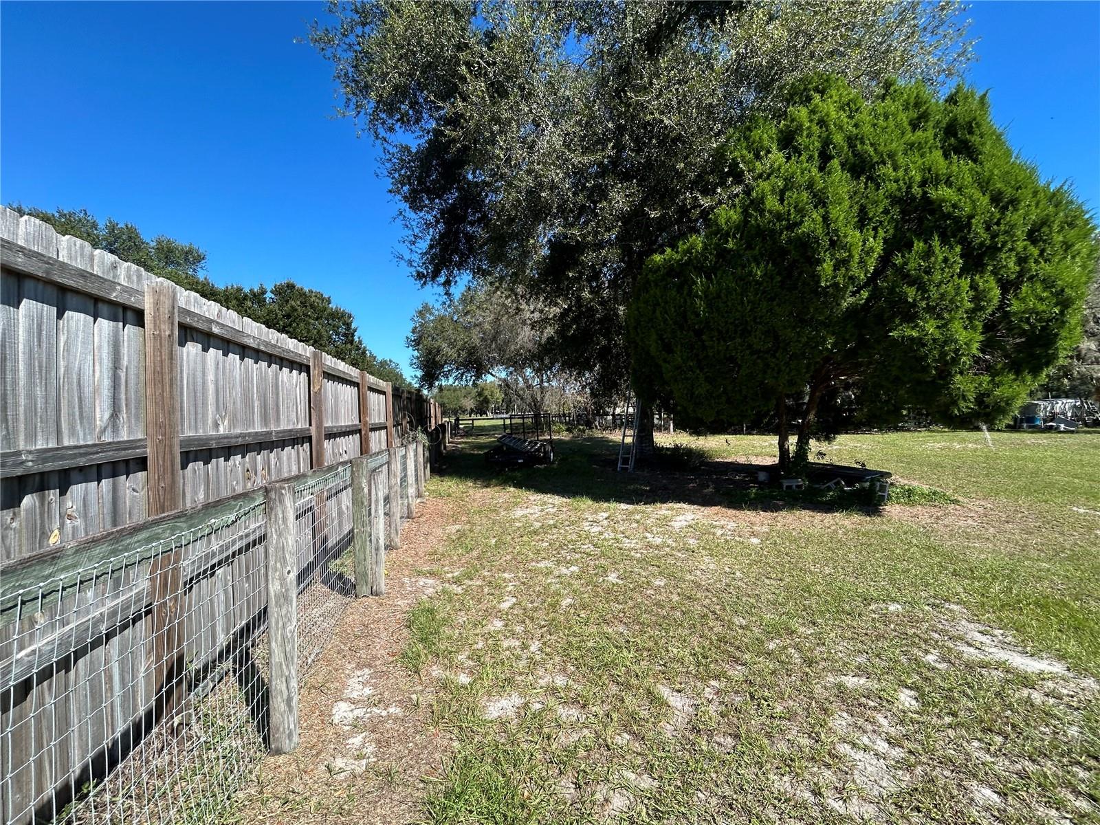 9720 N ROAD 33, POLK CITY, FL — photo 25