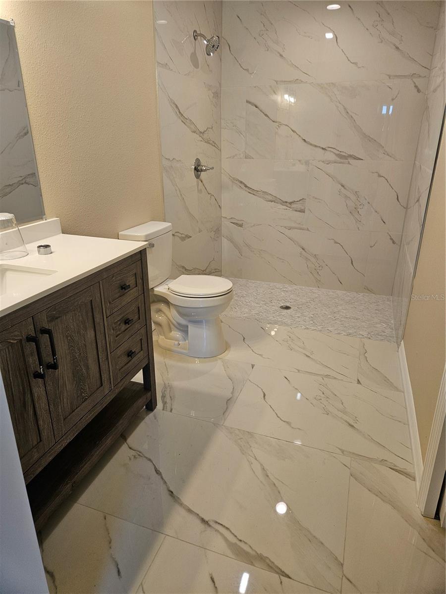 410 KILGORE ST, WILDWOOD, FL — photo 3