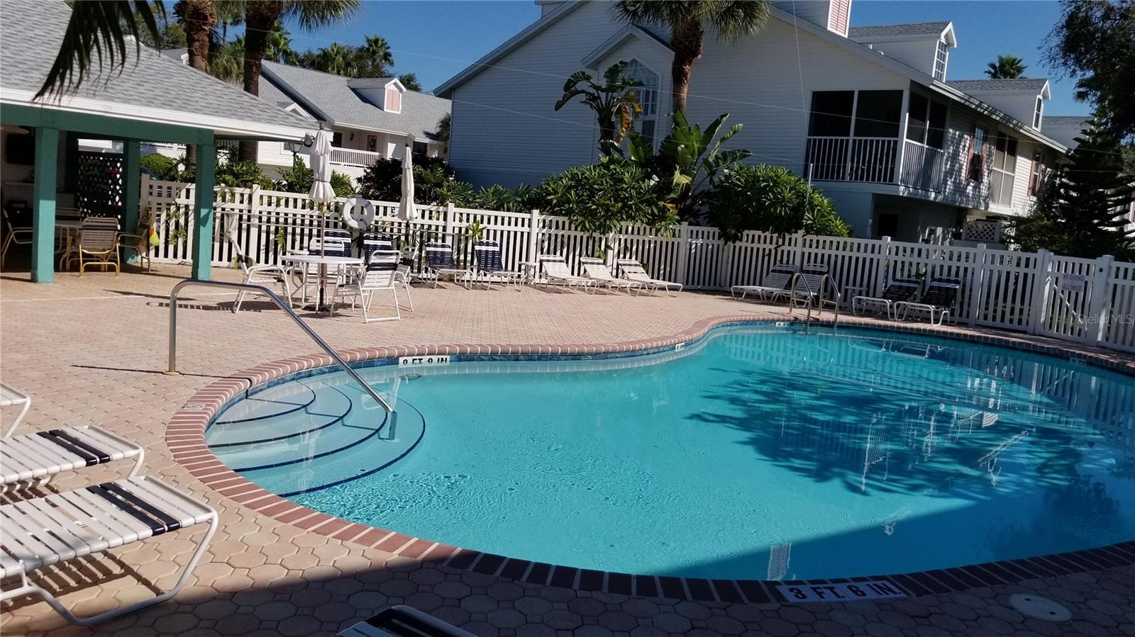 153 SUN ISLE CIR, TREASURE ISLAND, FL — photo 4