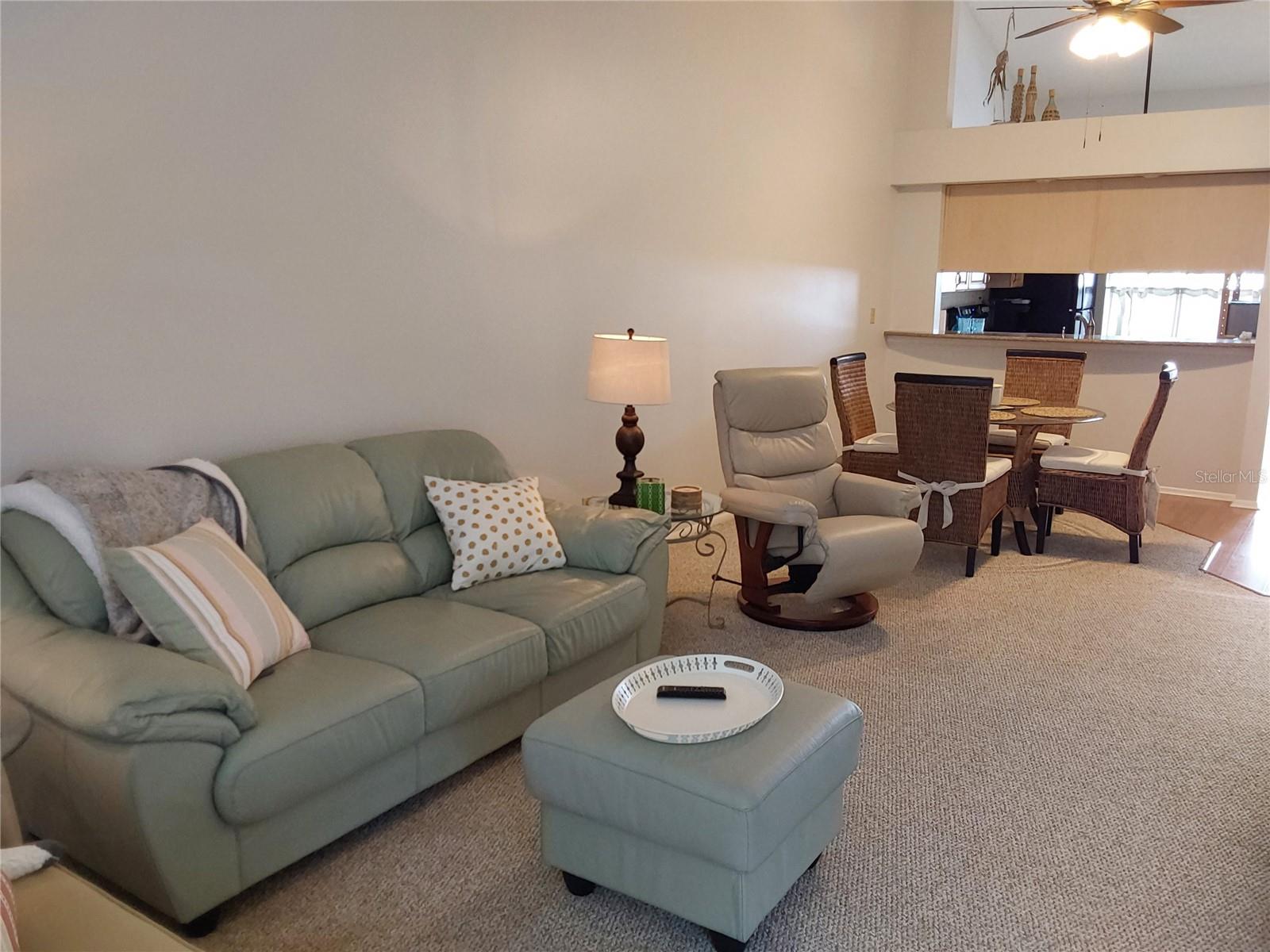 153 SUN ISLE CIR, TREASURE ISLAND, FL — photo 6