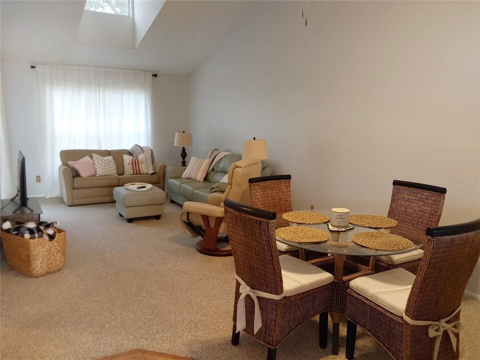 153 SUN ISLE CIR, TREASURE ISLAND, FL — photo 8