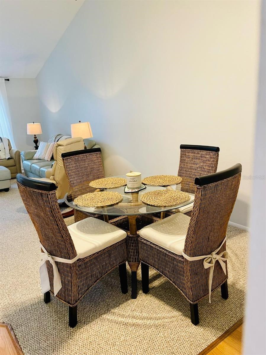 153 SUN ISLE CIR, TREASURE ISLAND, FL — photo 9