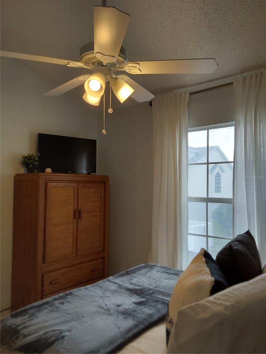 153 SUN ISLE CIR, TREASURE ISLAND, FL — photo 26