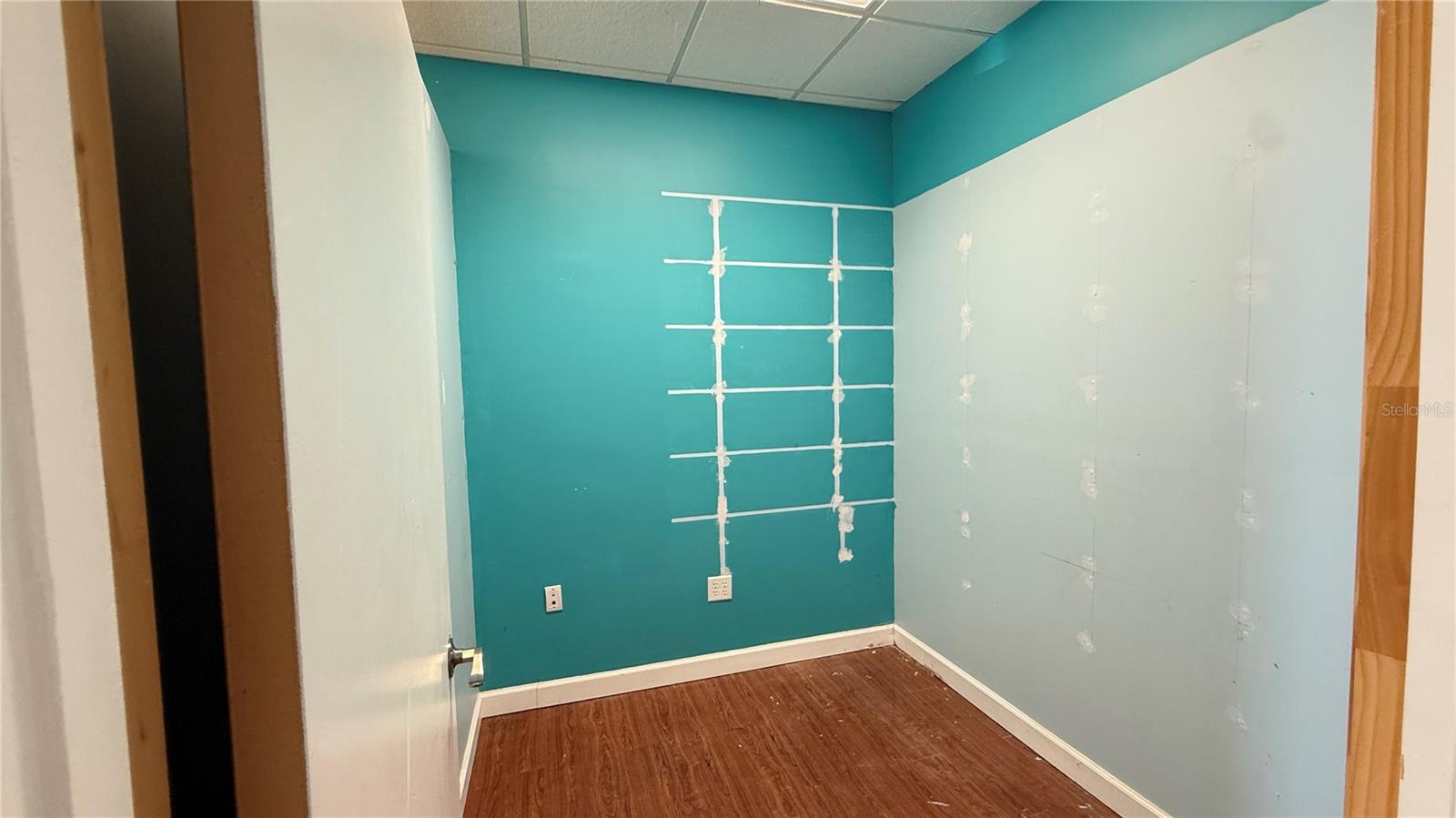 3350 E BAY DR, LARGO, FL — photo 12