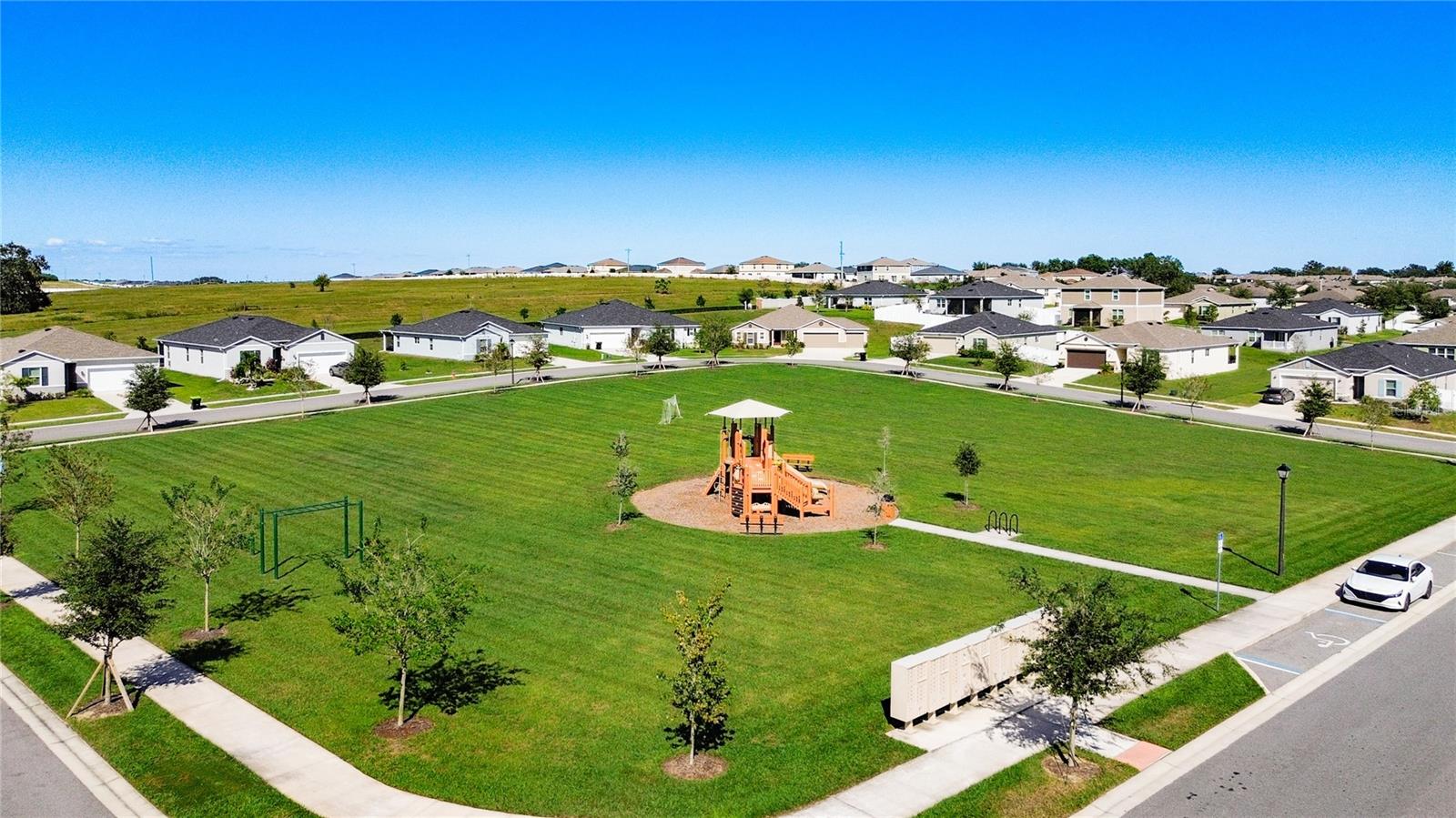 1404 GERANIUM DR, MASCOTTE, FL — photo 86