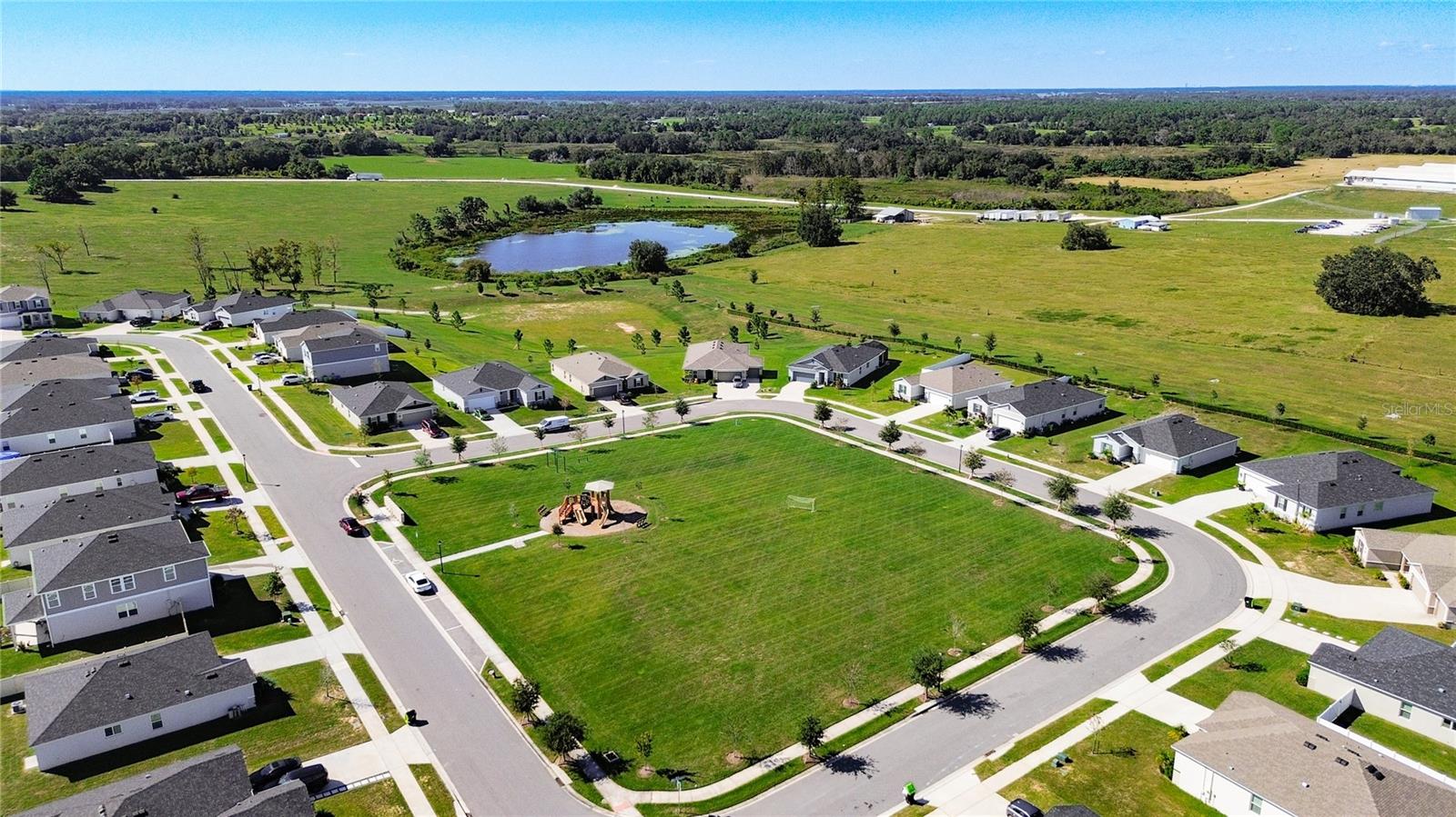 1404 GERANIUM DR, MASCOTTE, FL — photo 87