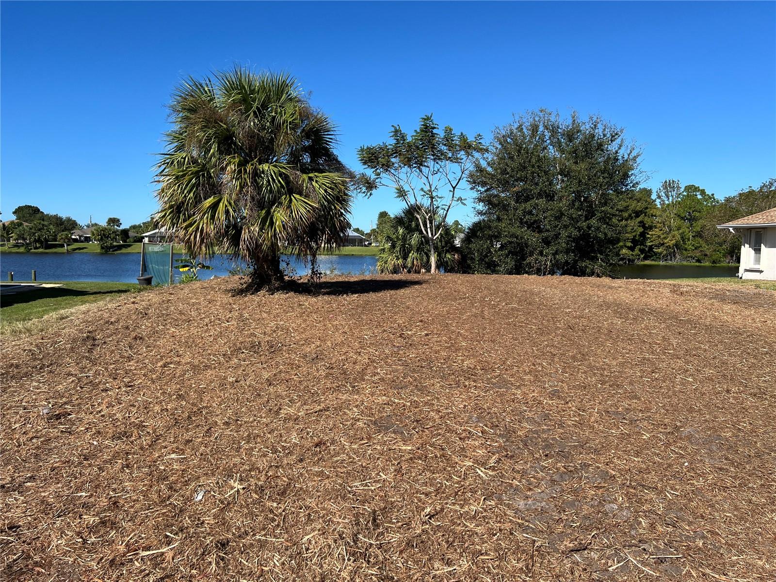 145 ROBINA ST, PORT CHARLOTTE, FL — photo 3