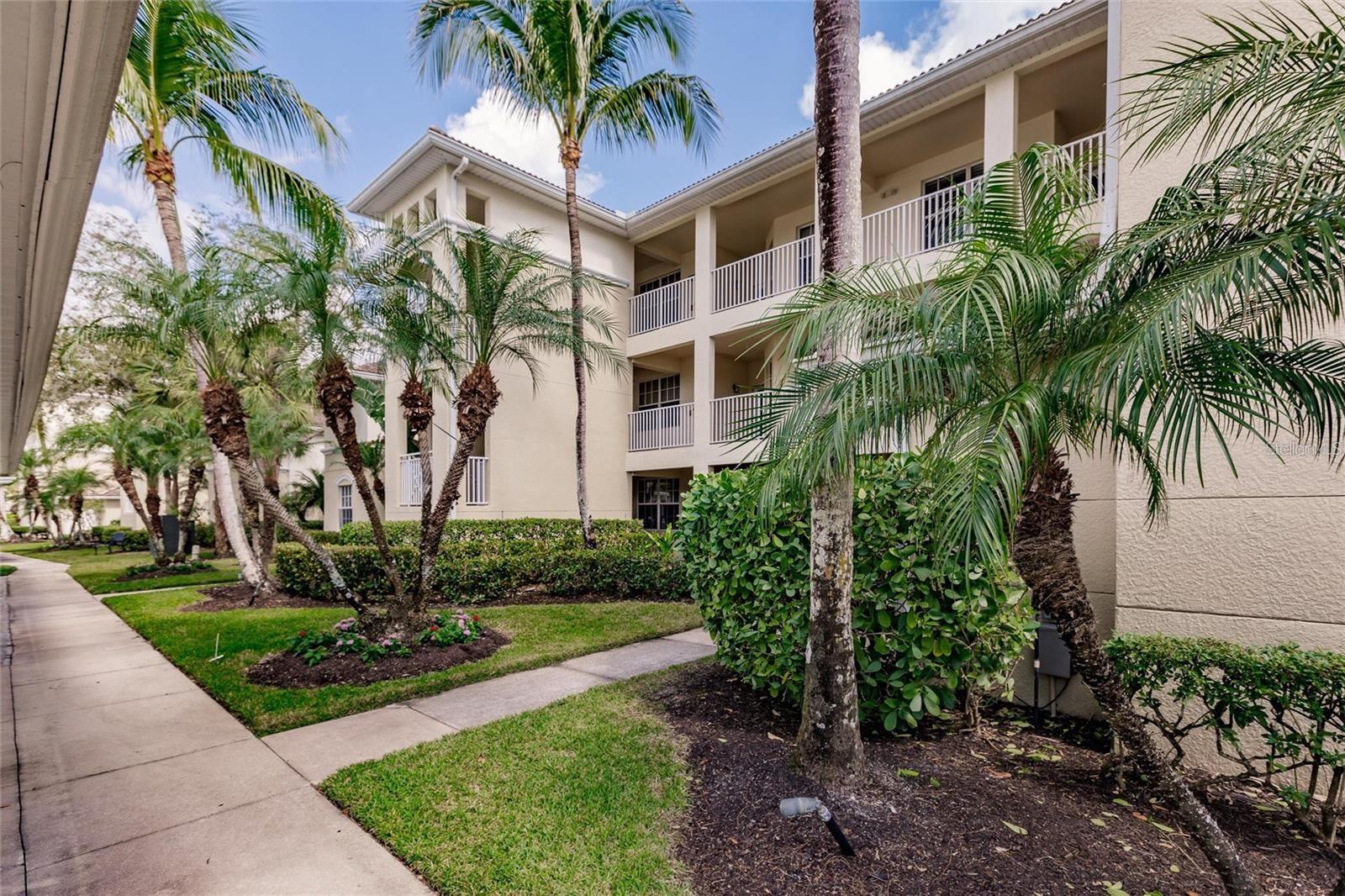 1878 TARPON BAY DR S #102, NAPLES, FL — photo 2