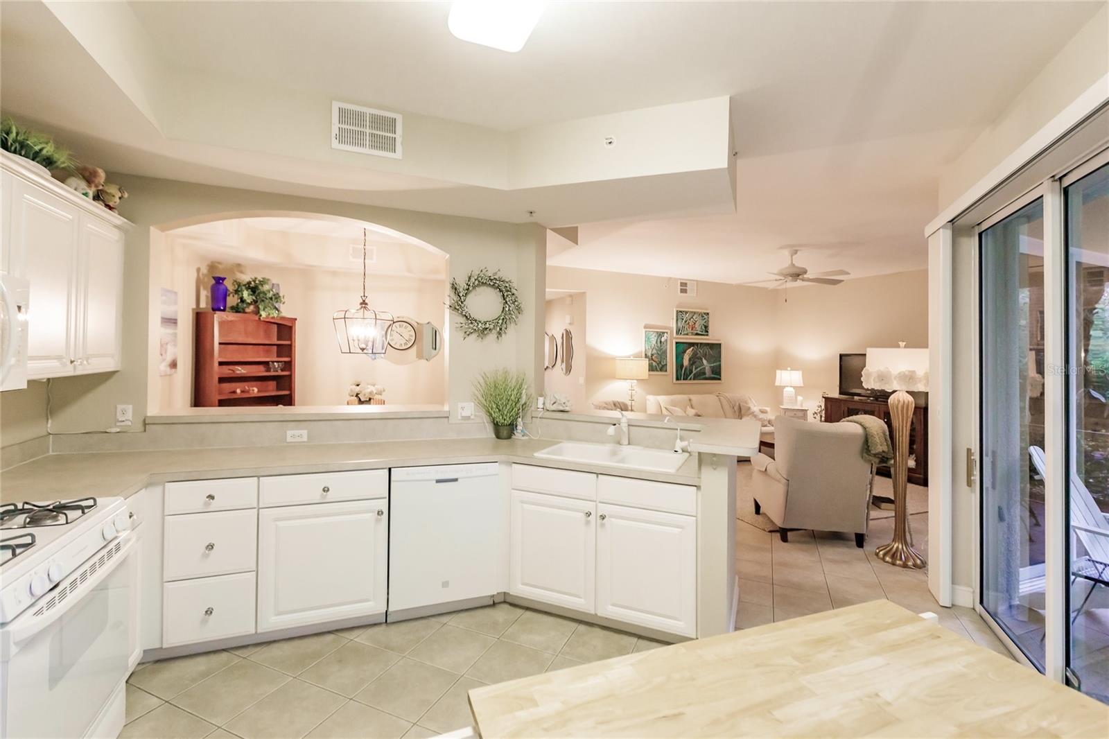 1878 TARPON BAY DR S #102, NAPLES, FL — photo 15