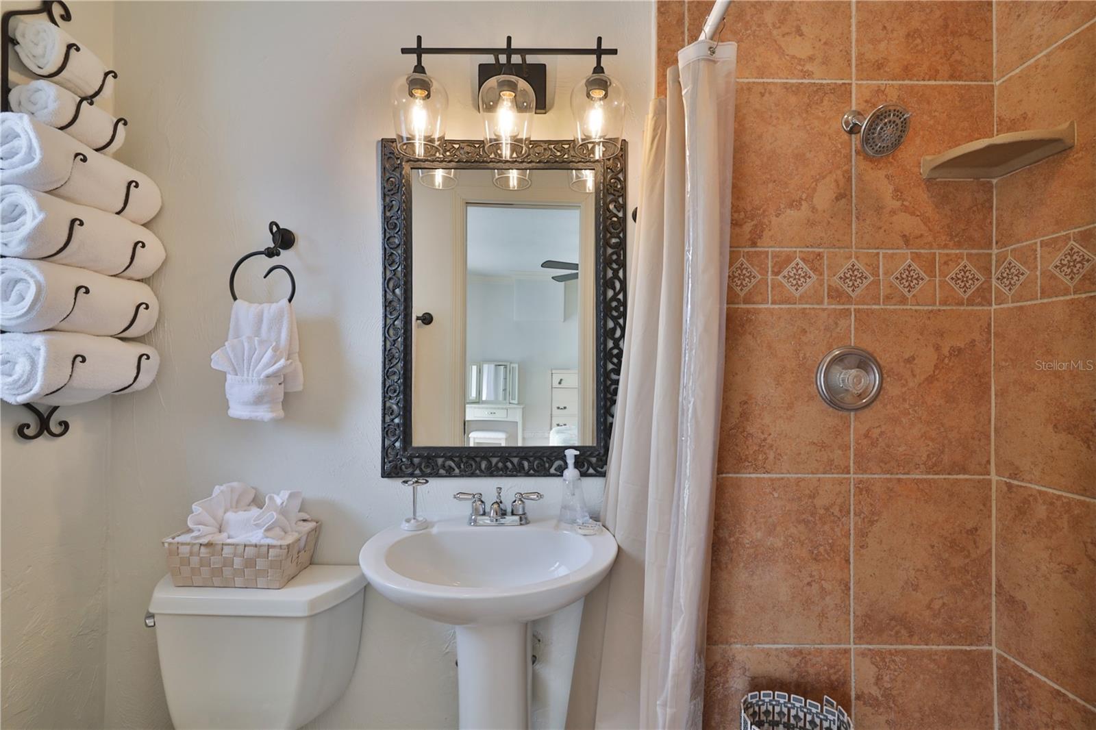 813 E 6TH AVE, NEW SMYRNA BEACH, FL — photo 17