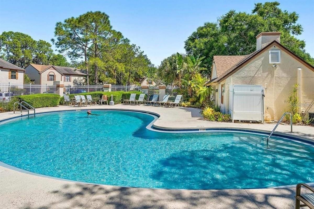 2403 BRIGADOON DR, CLEARWATER, FL — photo 7