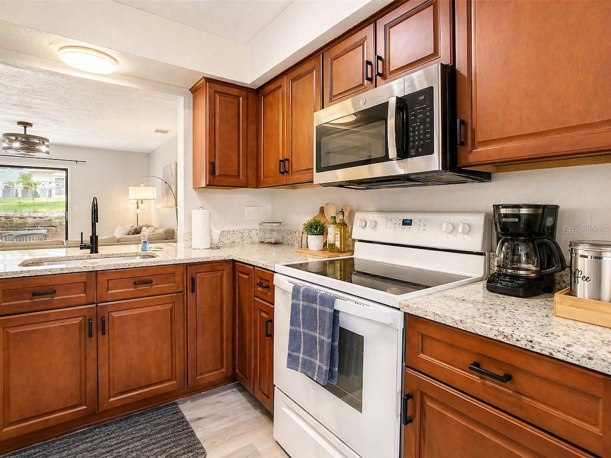 2403 BRIGADOON DR, CLEARWATER, FL — photo 13