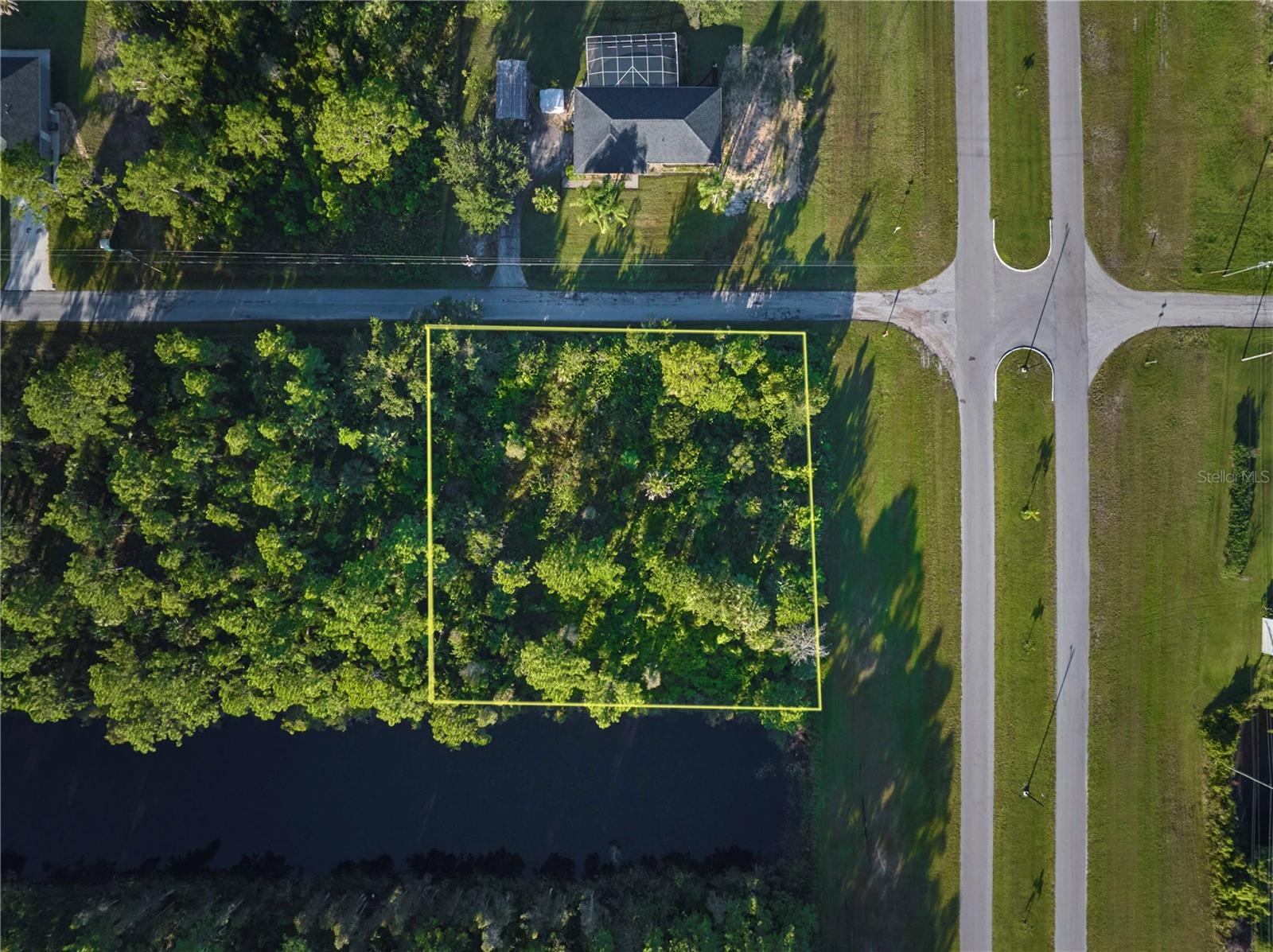 2 AMARYLLIS DR, INDIAN LAKE ESTATES, FL — photo 4