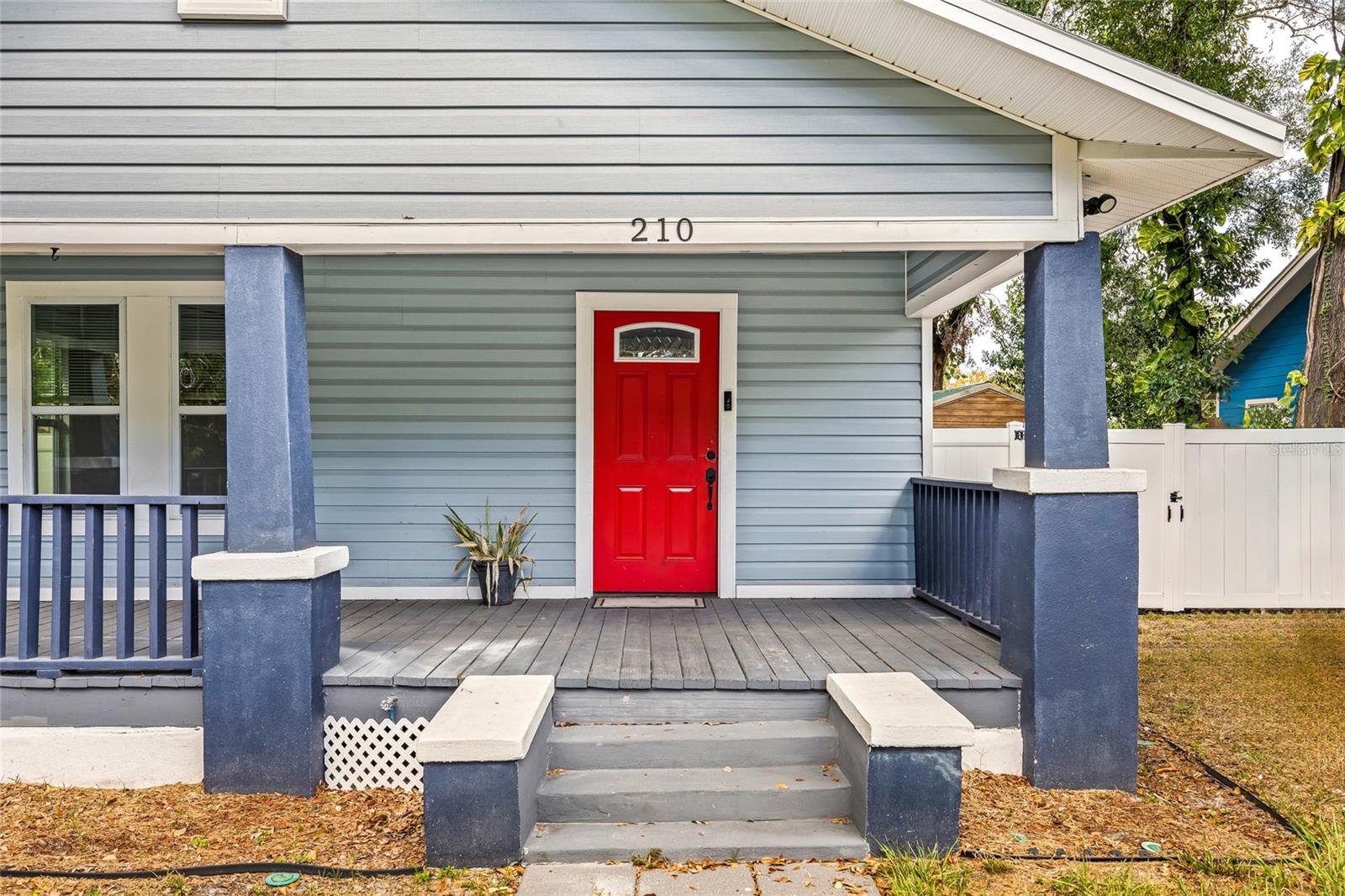 210 E CLUSTER AVE, TAMPA, FL — photo 9