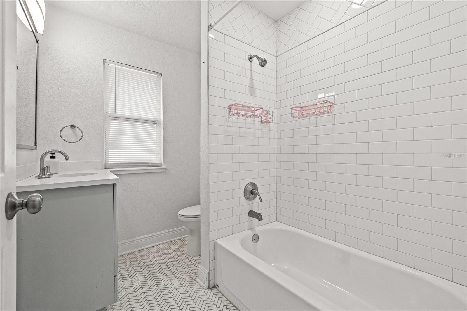 210 E CLUSTER AVE, TAMPA, FL — photo 26