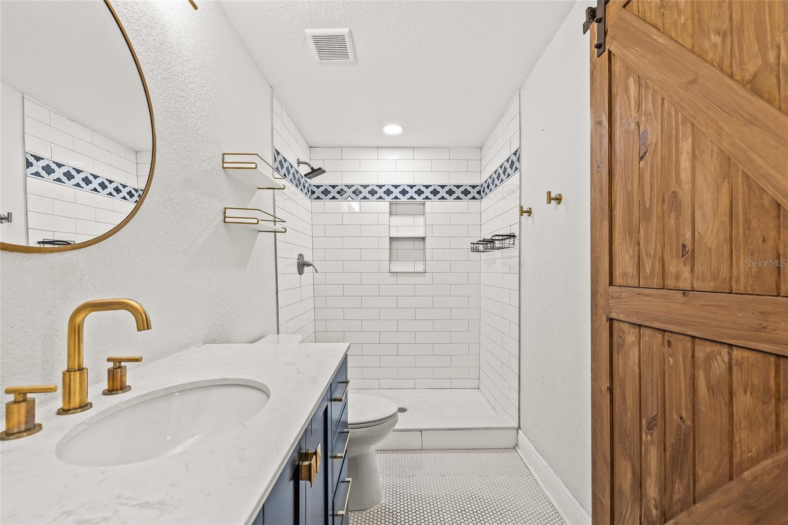 210 E CLUSTER AVE, TAMPA, FL — photo 30