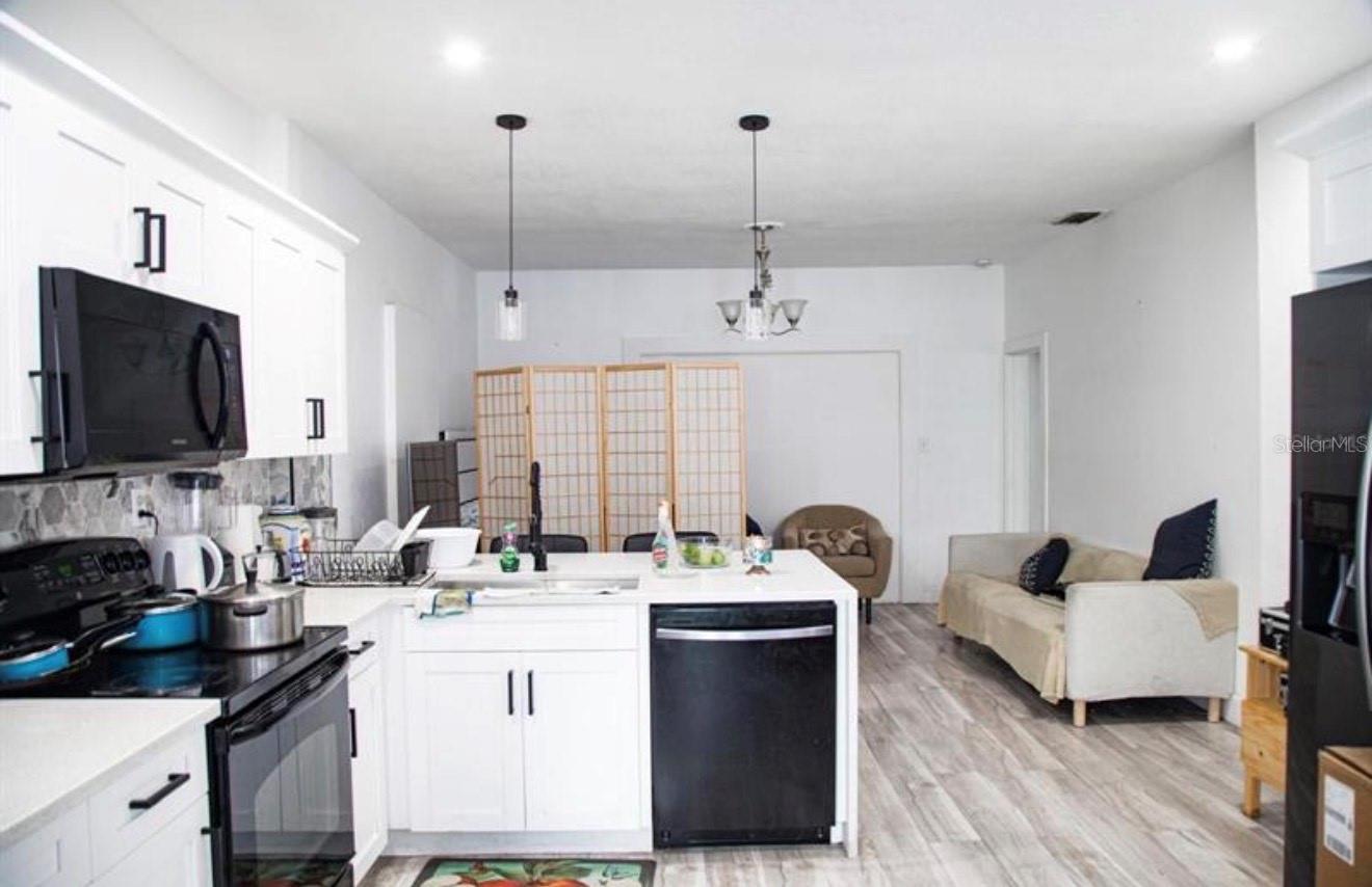 2503 W MARQUETTE AVE, TAMPA, FL — photo 9