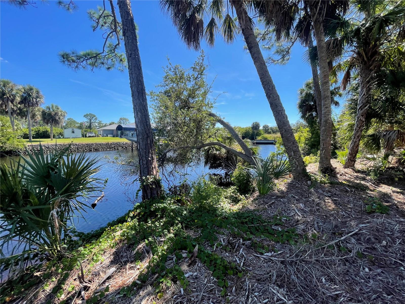 1221 UNDERHILL CIR, PORT CHARLOTTE, FL — photo 3