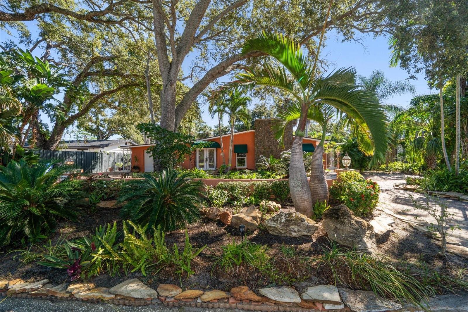 3033 82ND WAY N, ST PETERSBURG, FL — photo 3