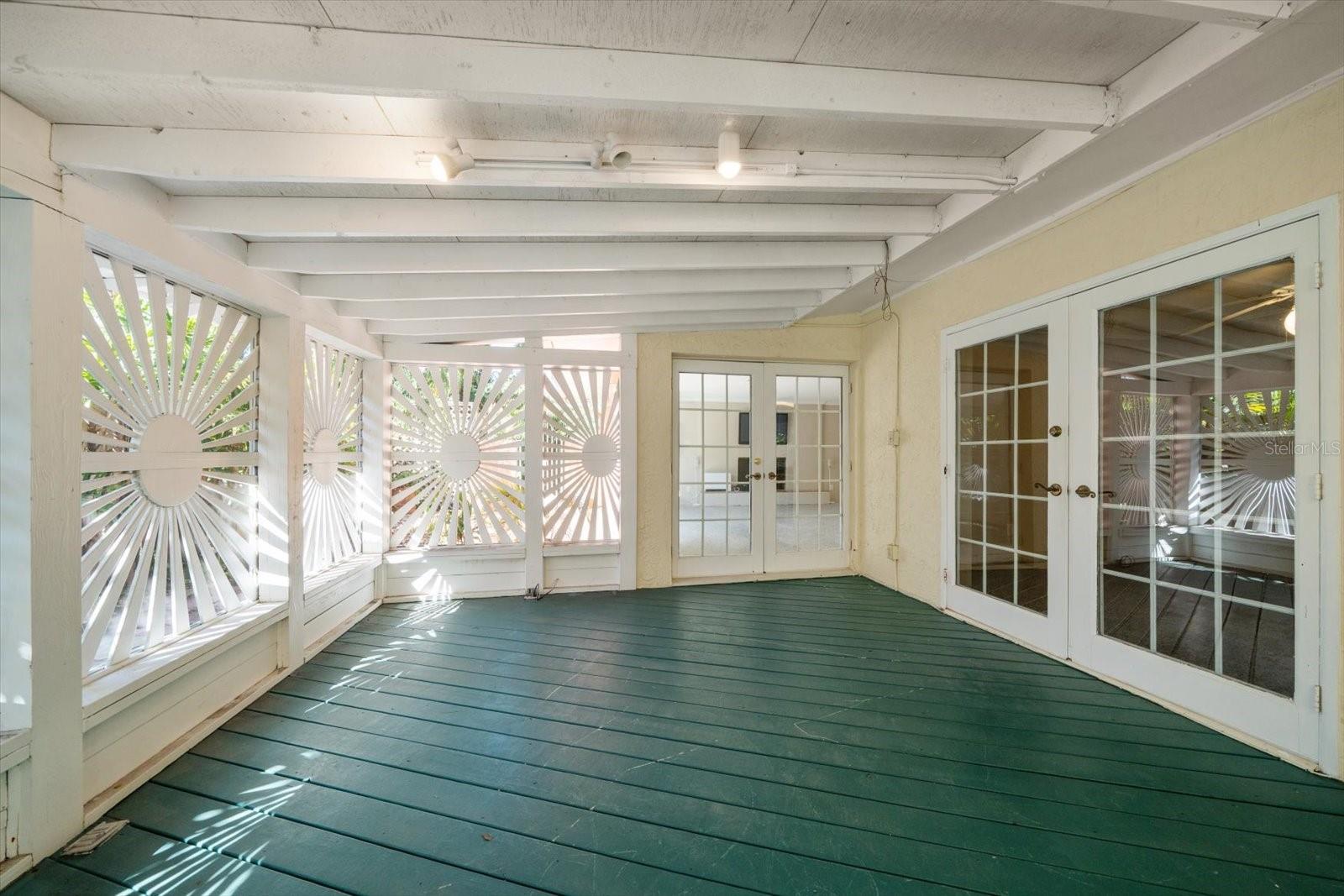 3033 82ND WAY N, ST PETERSBURG, FL — photo 19