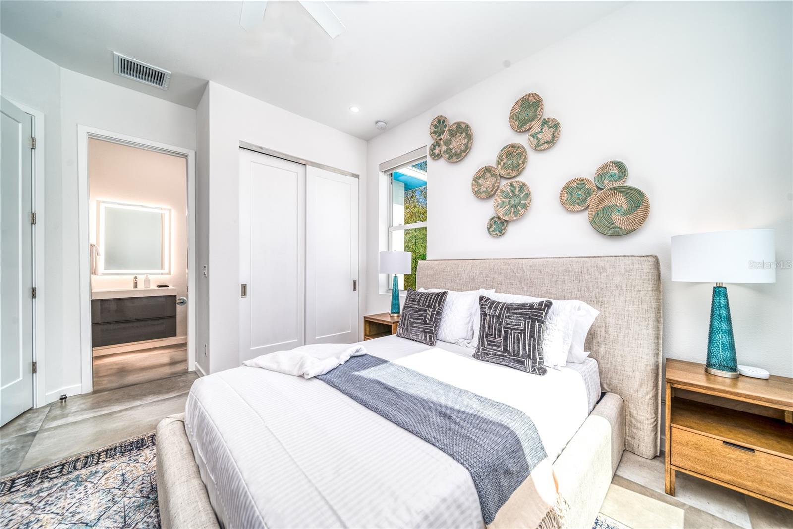 2585 CLEMATIS ST, SARASOTA, FL — photo 42