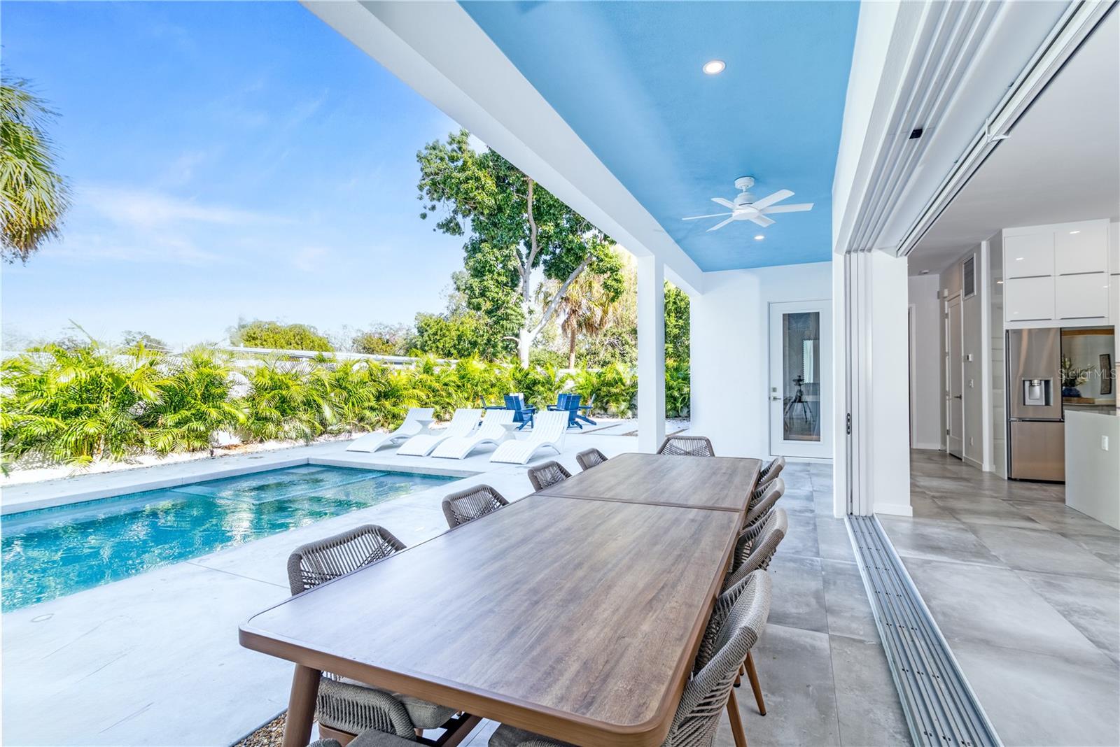 2585 CLEMATIS ST, SARASOTA, FL — photo 58