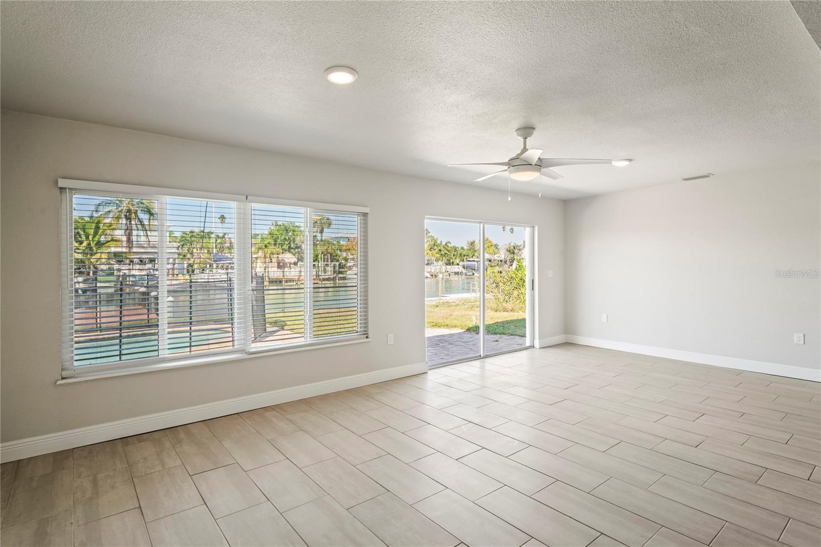 516 CRYSTAL DR, MADEIRA BEACH, FL — photo 5
