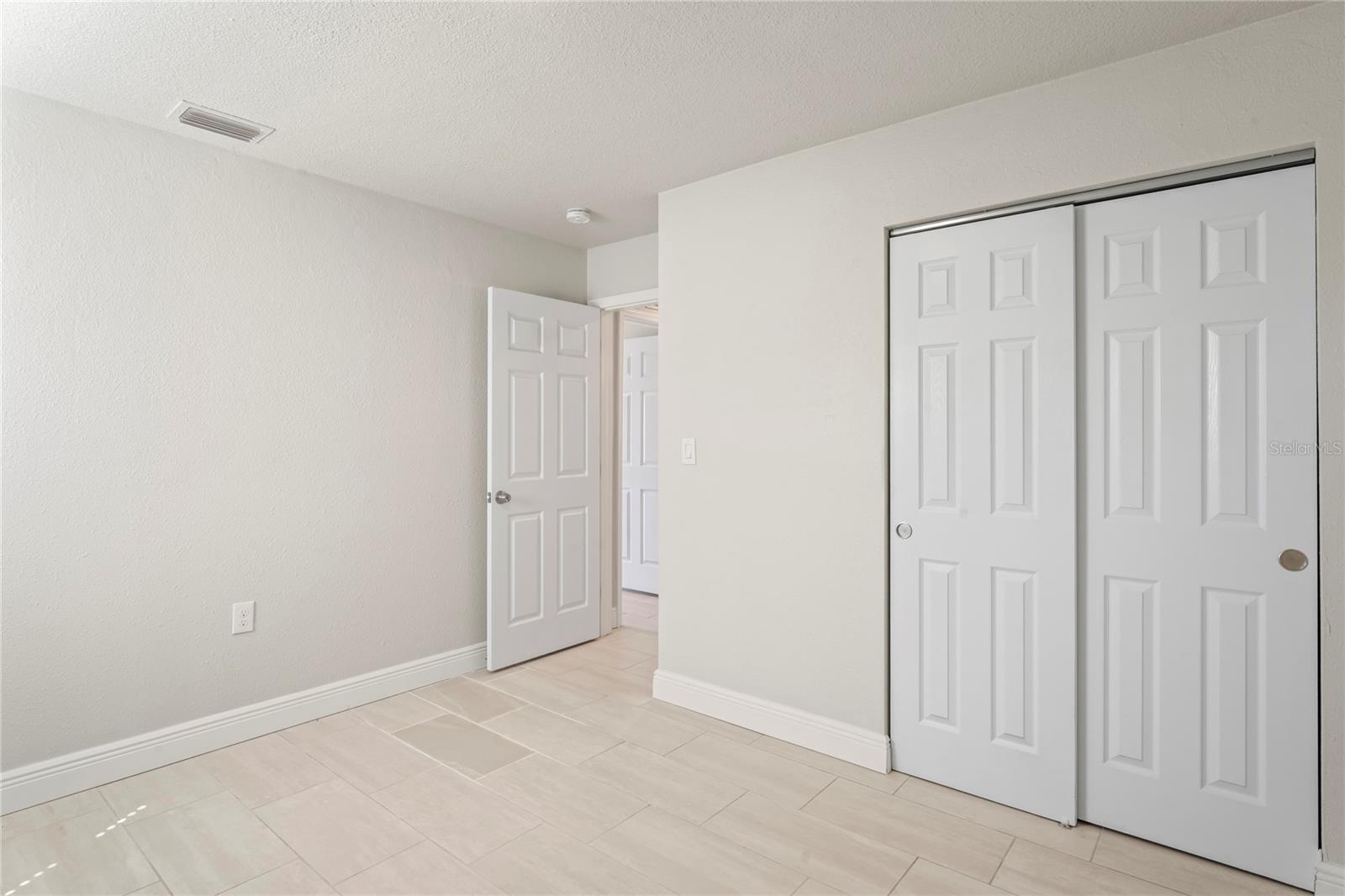 516 CRYSTAL DR, MADEIRA BEACH, FL — photo 16