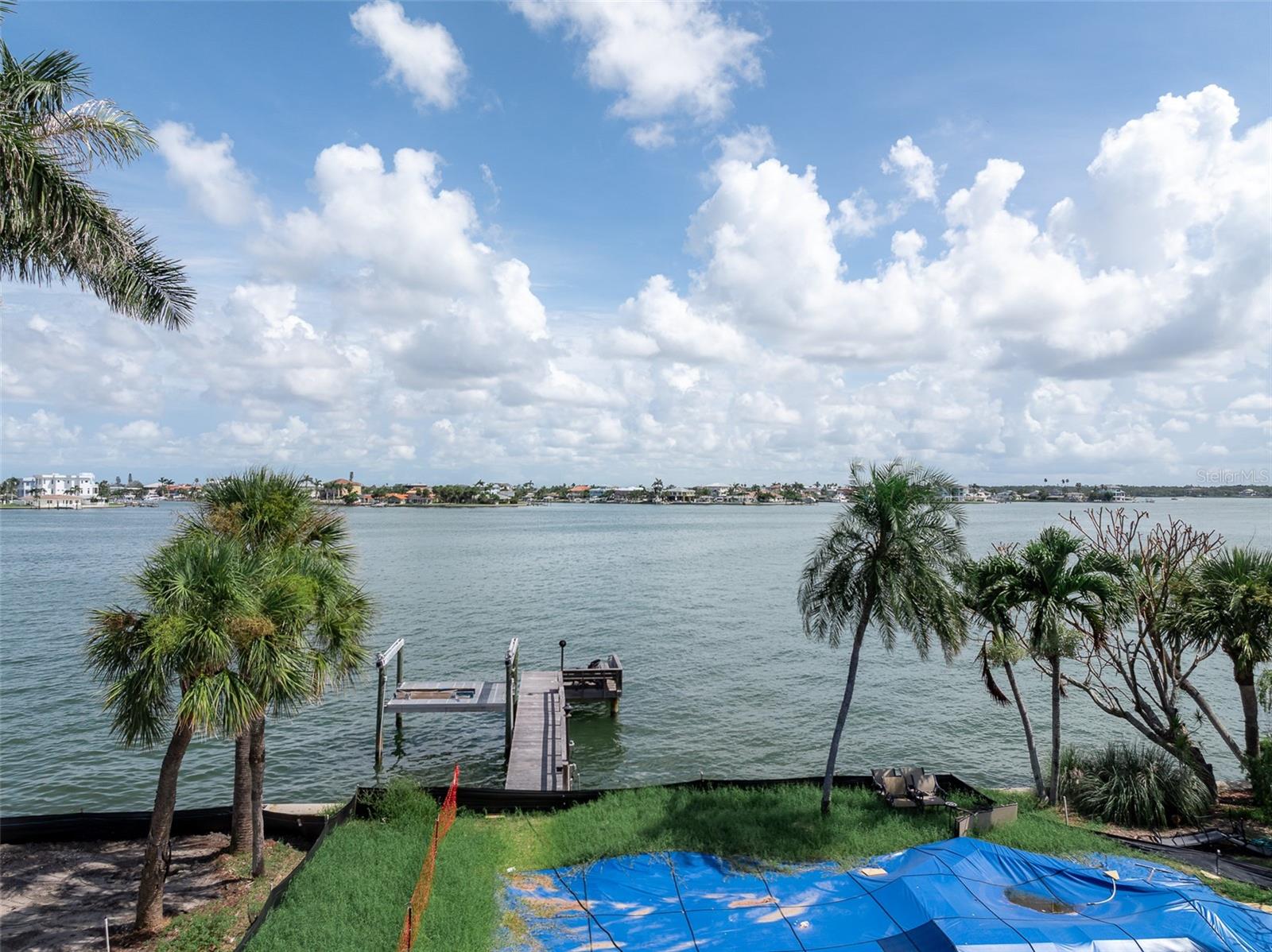 2 PARADISE LN, TREASURE ISLAND, FL