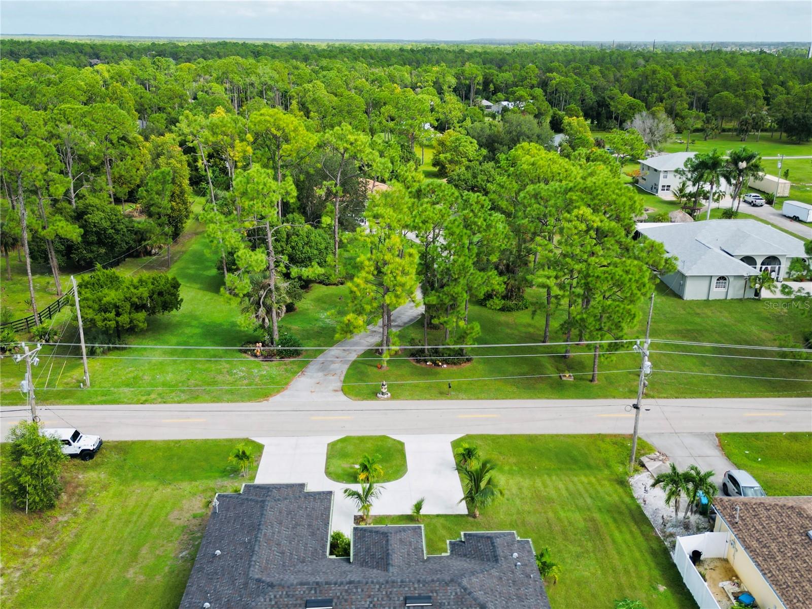 528 JACARANDA PKWY E, CAPE CORAL, FL — photo 5