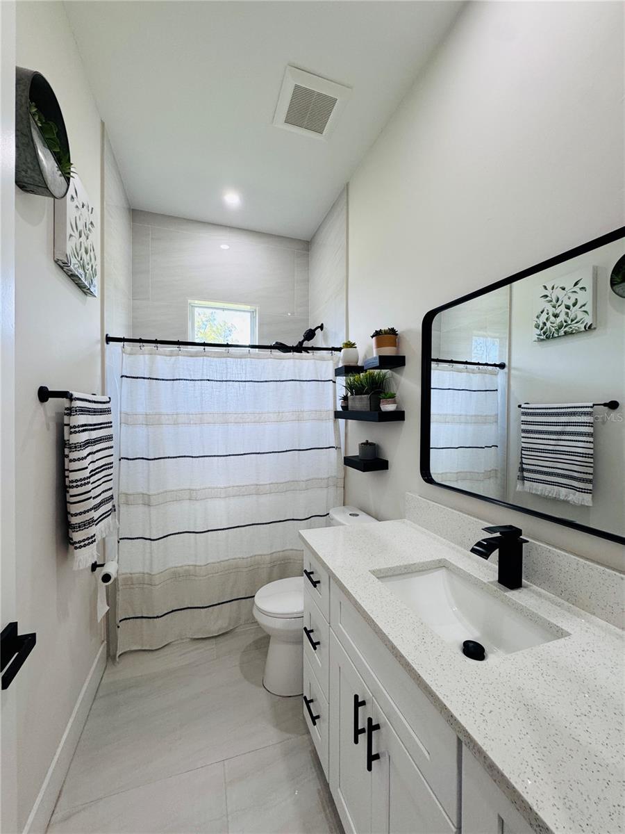 528 JACARANDA PKWY E, CAPE CORAL, FL — photo 38