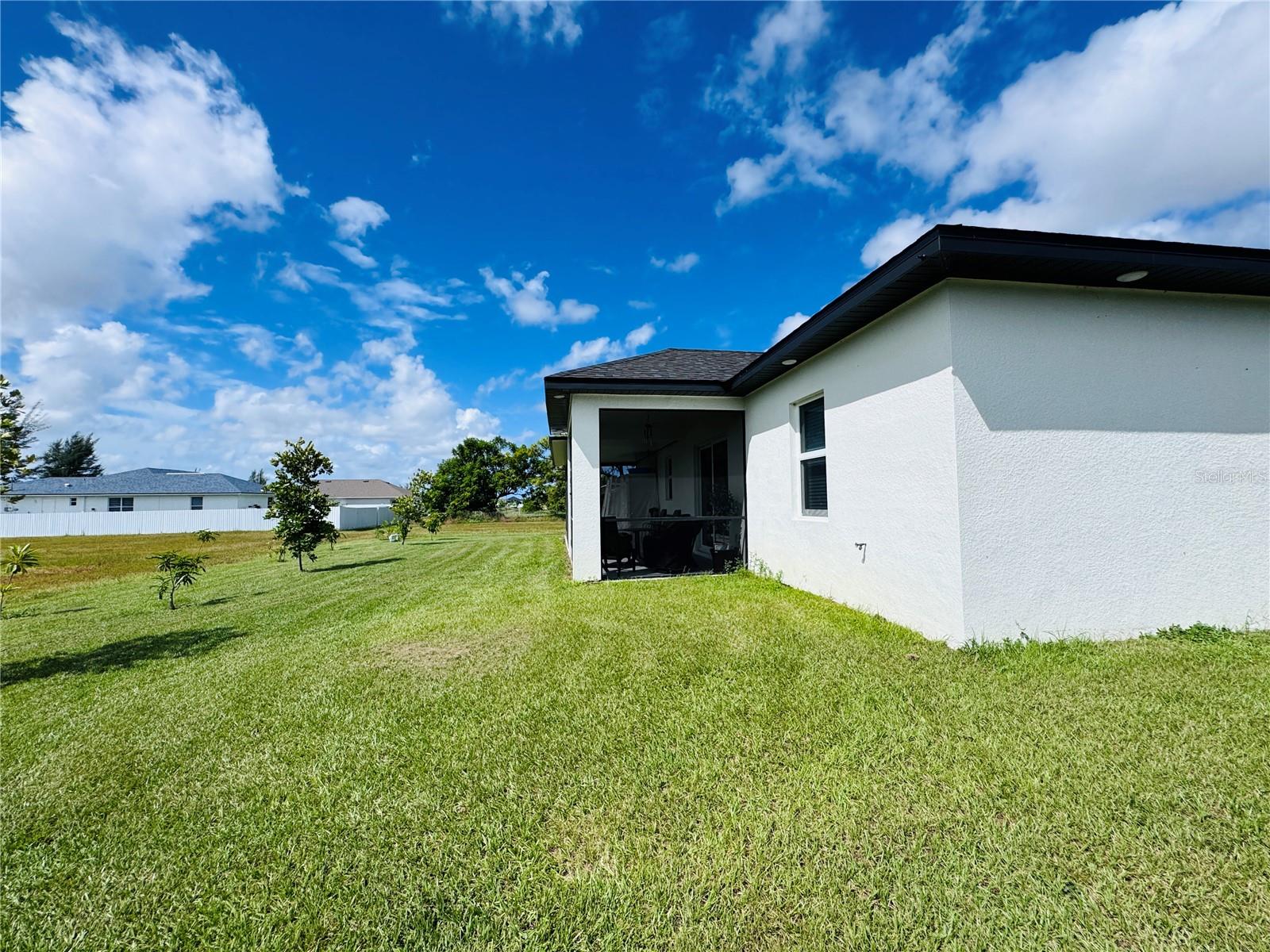 528 JACARANDA PKWY E, CAPE CORAL, FL — photo 49