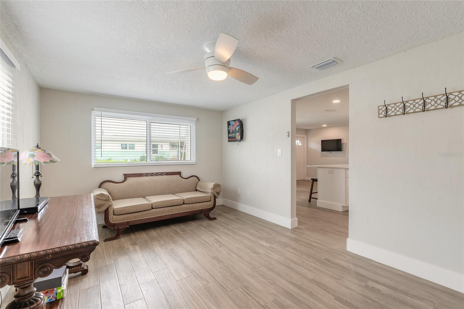 8 ROBBEN TER, DAYTONA BEACH, FL — photo 23