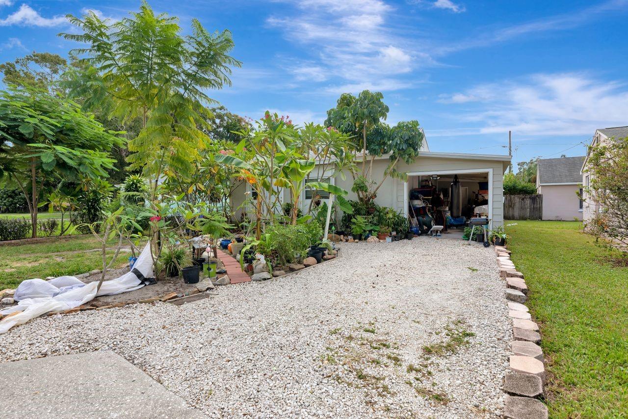 3278 56TH AVE N, ST PETERSBURG, FL — photo 2